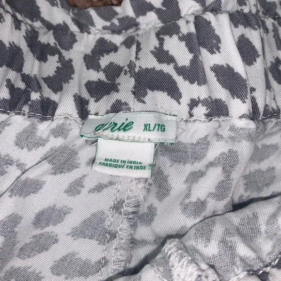 aerie shorts - Picture 4 of 5